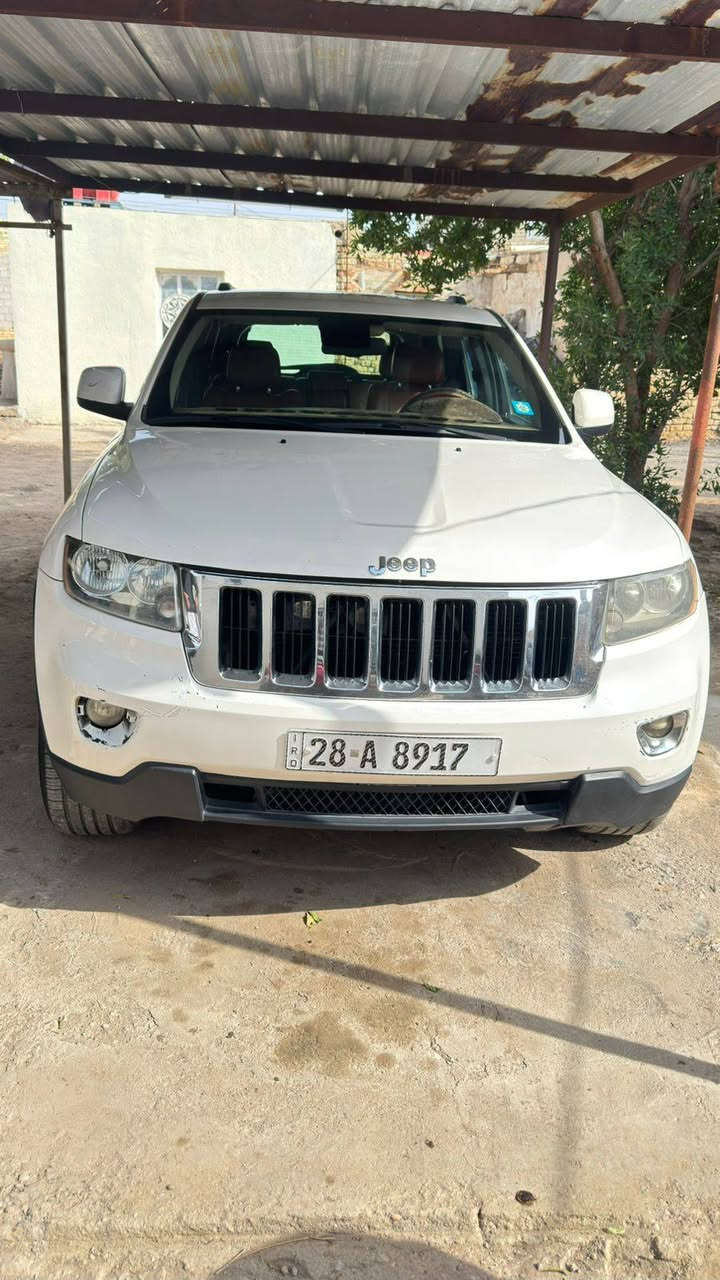 السلام عليكم
جيب لاريدو ٢٠١٢ وارد خليجي رقم نجف بأسمي فول عدا الفتحة 
تخم تاير جديد حداديه من الطول لطول محرك مبدل رواجز فقط كير محرك كله تمام وخير من الله تبريد ثلج  السيارة بيها قطعتين بنيد وجاملغ والسونر مرفق مع الصور مكان السيارة عمارة ميسان للاستفسار الاتصال على الرقم ***********
