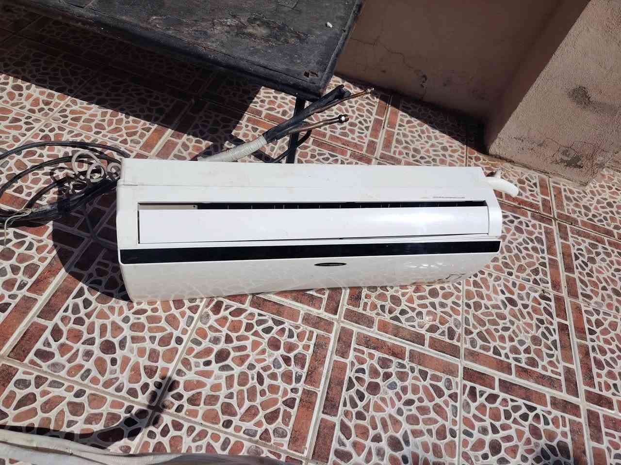 السلام عليكم ورحمة الله وبركاته.... سبلت طن ونص نظيف جديد كامل اي عيب مابي شغال فول سعر 225 وبي مجال


**إذا كنت صاحب هذا الإعلان وتريد حذفه لأي سبب، رجاءا أرسل رسالة إلى الدعم الفني**