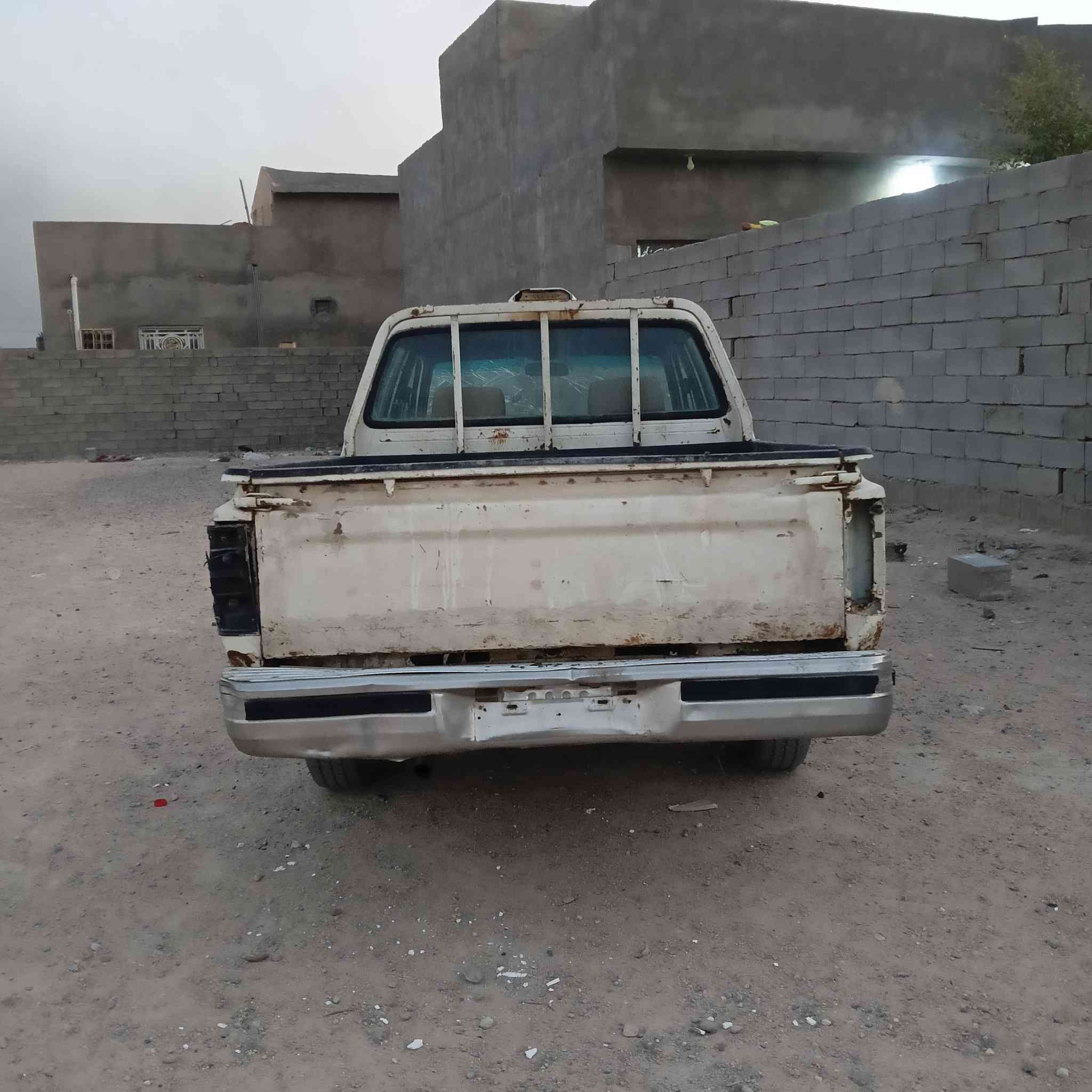 سلام عليكم سياره دير للبيع موديل 2007 مكينه وكير خير من الله  كير اوتماتيك السعر 19 مكاني بصره للاستفسار ***********
