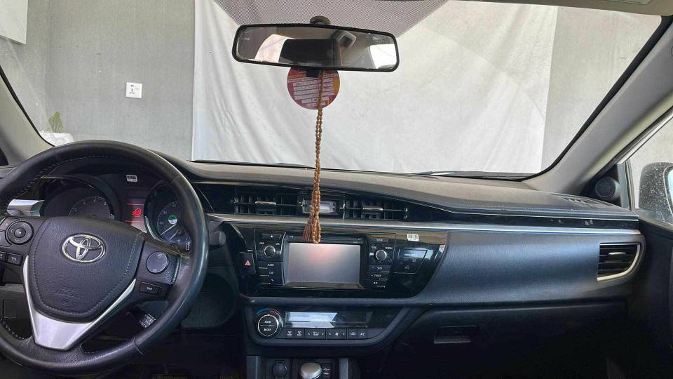 ***********
تویتا کرۆلا سپۆرت ٢٠١٦ امریکی
مواسفات s تحدید سرعە سکان ڤۆلێۆم تحکم سەرسکان دوگمەی سپۆرت ناوڕەشی کوشن جلد پێشی کەپسە دوو چامەلغی دواوەی بۆیاخە سندوقی گۆڕاوە بەبیلاد چەمەلەغی پێشەوەی پەڵەیەک کارتی هەیە ١١٨ هەزار مایڵ ڕۆشتوە کەمێ ناوسنوقی گرتوە نرخی ١١٧ گەڵاو معاملە  سالانەی ٢٠٢٨ بەسەردەچێت
*********** السليمانية, العراق
