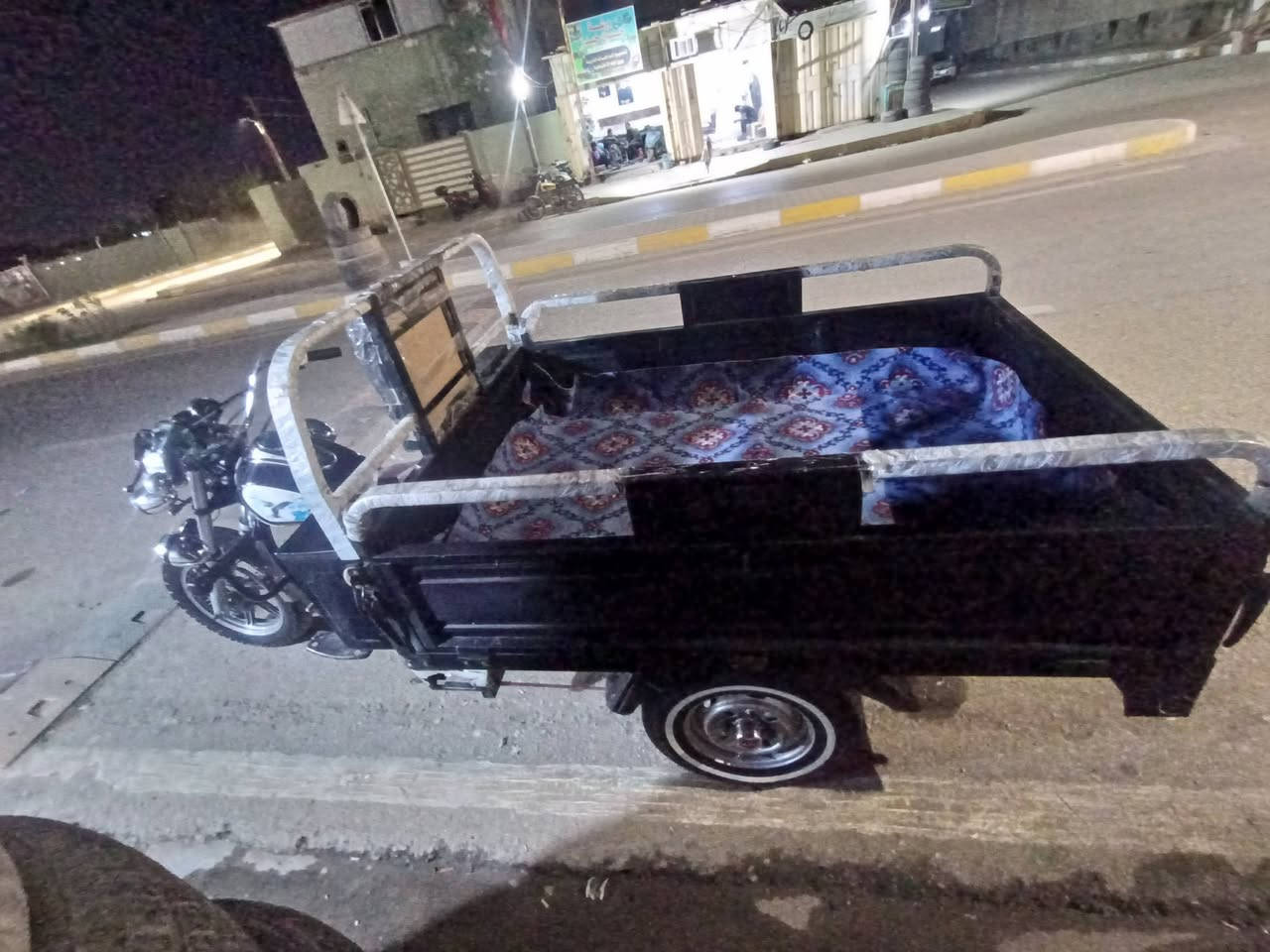 السلام عليك ستوته للبيع صقر موديل 20محرك 25اوراق 7تخم تاير ستوته مكفوله كفاله عامه وهاذهالرقم***********
