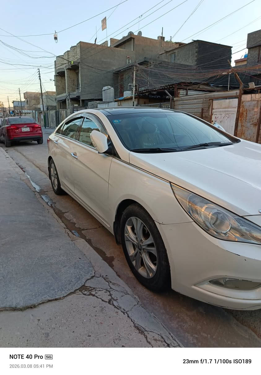 سلام وعليكم
سوناتا 2011 للبيع 
كفاله عامه 
فول مواصفات واحد ع واحد
بصمه تشغيل
بنيراما 
تحكمات ستيرن 
تحمكات كشنات 
تبريد قطعتين 
بصمه ابواب
مكينه 2400 دوش 
مري شفط 
اشاير بلمري 
رقمها بغداد 
شرط التحويل 
سياره احله من الصور 
مكانها الدوره ابو دشير الضغط 
سعرها 123 ورقه وبيها مجال حك الجيه 
***********
