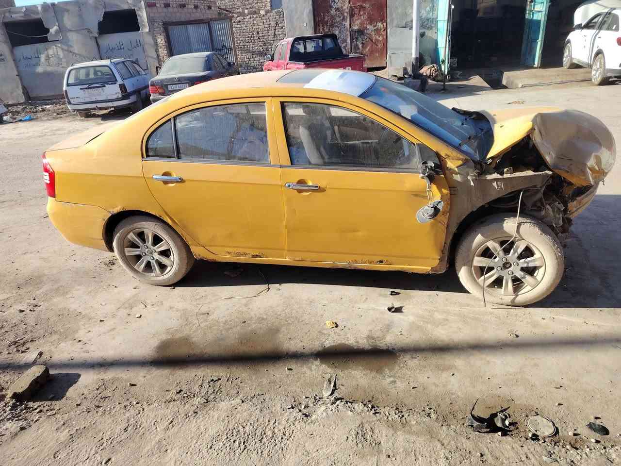 السلام عليكم  ليفان 620
موديل 13
رقم مثى 
بسمي اني المالك مصفره هيئه وغرامات 
سنويه لل 28
ابيع على حادثه 
***********مكاني سماوه
