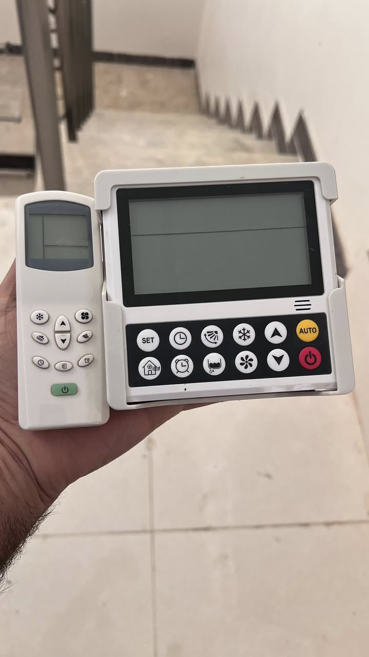 مبرده نظام تبريد مركزي جديده مستعمله سبوعين فقط نظام اوتماتيك للتشغيل وسحب ودفع ونظام تنظم ماء أوتوماتيك ورمونت وجهاز الكتروني شاشه حجم كبير تكفي ١٠ دكتات سعرها قفل ٨٥٠ الف


**إذا كنت صاحب هذا الإعلان وتريد حذفه لأي سبب، رجاءا أرسل رسالة إلى الدعم الفني**