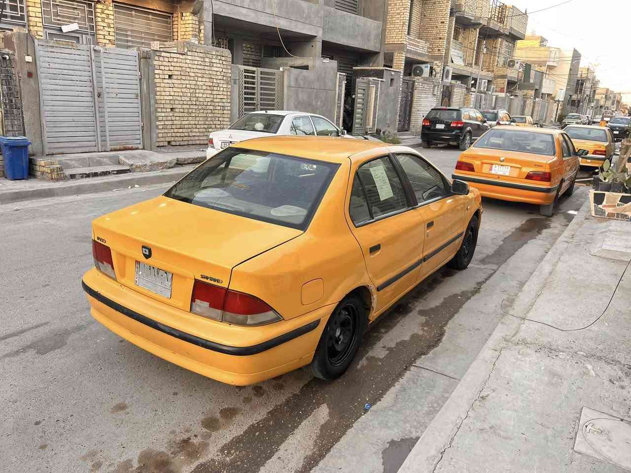 السلام عليكم
سمند ٢٠١١ للبيع
مكفوله من التبديل والصبغ فقط معجون قليل بالهلال موضح بالصور 
كير ومكينه خير من الله
تبريد نقص غاز
داخلها صاج دوشمة جديده
حداديه كاملة صدر درايم شفتات دبلات جدد
تايرات امامي جديد والخلفي جيد
رقمها الماني باقي بس استلام 
سيارة باسمي
سعرها ٣٨$
بغداد/الامين
***********
