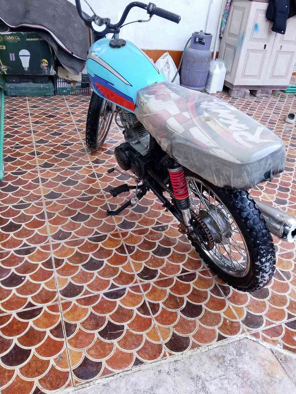 شباب دراجه للبيع نامه اوراهلوق اصولي بيع مستعجل السعر 250 وبيهة مجال العنوان ديالى ناحية كنعان ***********
