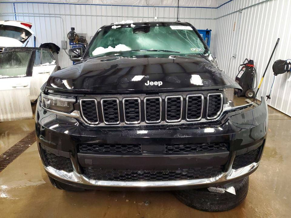جيب موديل  ٢٠٢٥ فول ٧راكب  حالين بلطريق من امريكا  ***********بغداد الزعفرانيه
