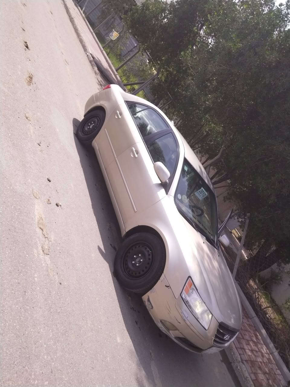 سلام عليكم
سوناته 2010 كير محرك خير من الله ترايك وين ميعجبك 
تدفئه تبريد ويه السويج السياره جاهزه بيهه هاي الضربه الي بل صوره والباقي شوفت عينك 
السعر 115 وبيهه مجال مكاني بغداد سيديه 
***********
