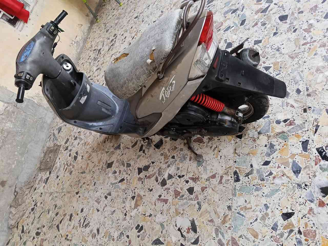 سلام عليكم دراجة ماكس منقولي للبيع ***********
