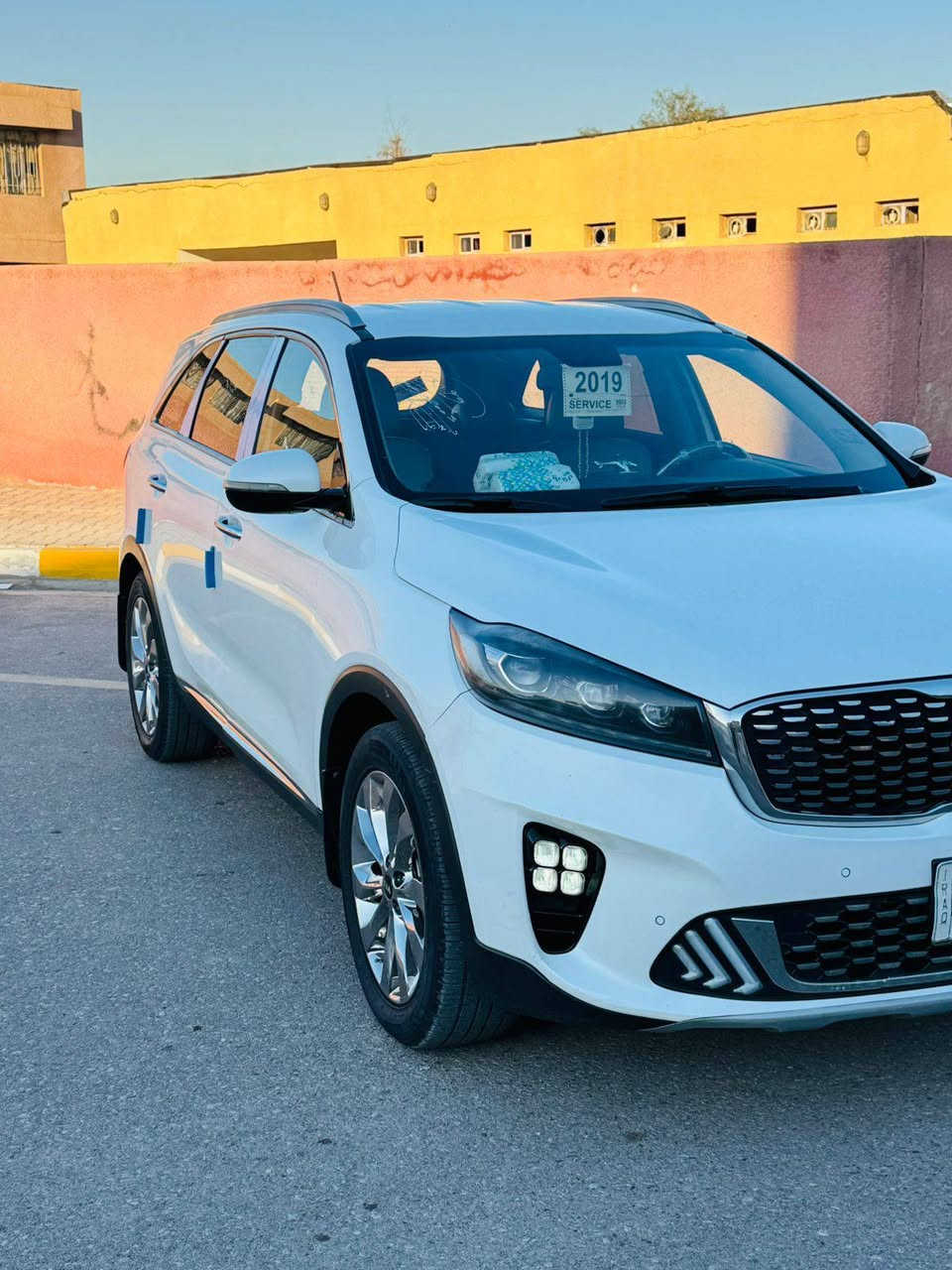 السلام عليكم للبيع او مراوس محتاج فرق السعر 245 وبيها مجال بسيط  
‎كيا سورنتو 2019 خليجيه 
6 سلندر 7 راكب. 3 قطع تبريد ‌‎
مكفوله كفاله عامه.. 
بيها تبديل باب صدر بس 
 جديد ‌‎سياره بمعنى الكلمه ‌‎ 

مواصفات : اوتو هولد
4 كامرات 
كشنات الاماميه تدفئة تبريد
الكشنات الخلفية تدفئه 
‌‎بصمة أبواب 
شاحن وايرلس كشنات كهرباء
‌‎جنطه كهرباء لايت زنون 3 عدسه‌‎
‌‎4 انضمة قياده 
‌‎شاشه كبيره اصل جي بي اس 
‌‎حساس امامي وخلفي
‌‎مري شفط ويا البصمه ‌‎
‌‌‌‎تحكم استيرن فول 
‌‎حاكية : ابلوتوث : اوكس
‌‎لايت زنون بك لايت لد 
‌‎اضواء ترحيب بلادية
‌‎علامة سورنتو إضاءة بالدوسة
‌‎مرايات شفط وي البصمه 
 وَيْل 19 اكروم
للأستفسار ‏‪***********‬‏ . 
مكان السياره. واسط الكوت 
‌‎
