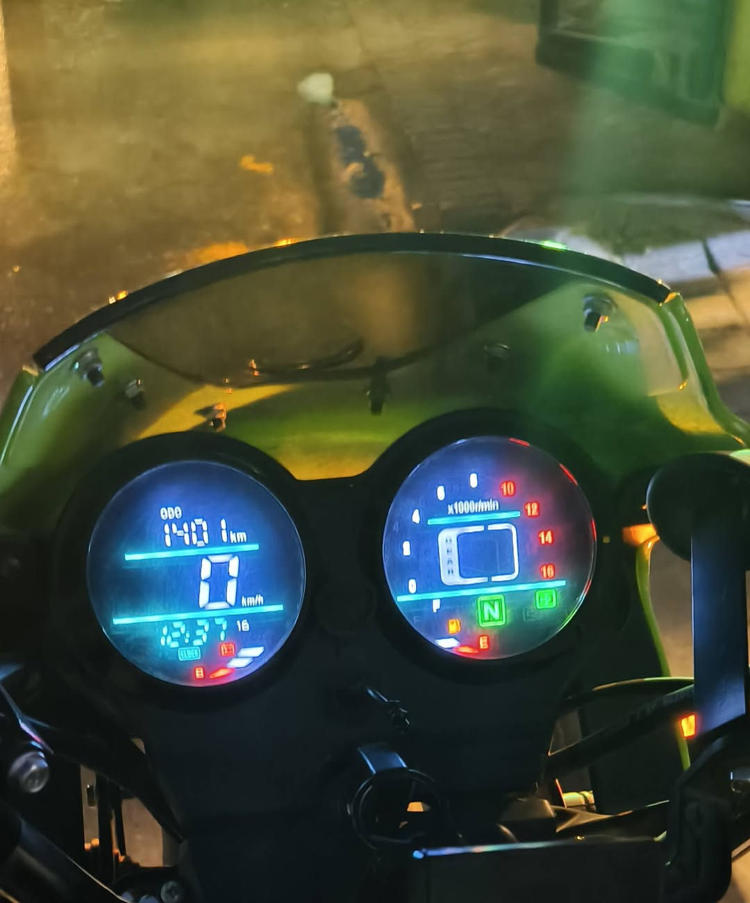 سلام عليكم دراجه دايوان جبلي مرقم اربيل رقم انكليزي سنويه لحد ٢٠٣٠ تحويل ثاني يوم  محرك 200cc موديل 2025 طالعه من شركه 2025/11/11 ماشيه 3 الف بعدها زيرو   عنواني بغداد العبيدي (***********)  (سعر. 2.600 )
