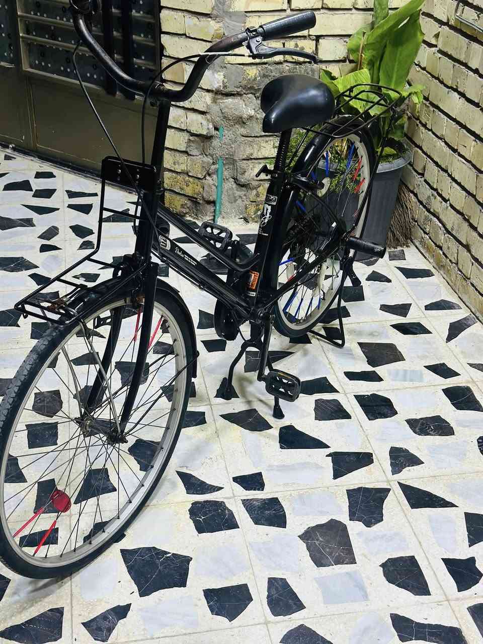 سلام عليكم شلونكم شباب شخباركم يابة بناتي للبيع حجم 26نضافة 100/90 السعر 120 بي مجال الرقم ***********مكاني بغداد حي اور
