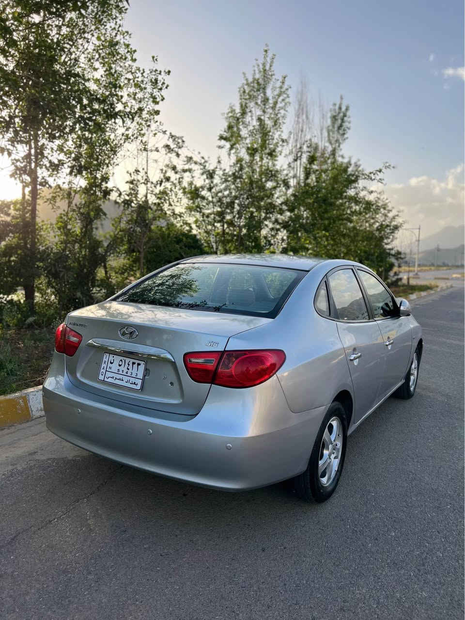avanate 2010 بڕەاوە
گێچ وەنەوشە
ئاوێنە ئیشاڕەت
ئیکۆ
لایت ڕەش
بەگلایت لێزەری 
بیلاد بلوتوز 
121km
کوشن جڵد کوشن هیتەر
سەیارە کە فول فولە بەس سڵایت نیە
٤تەیاوە ویلێ لۆکی لە ژێرە 
سەیارە کە دینار مەسروفی نیە
١کەفەری گۆراوە
سەقفی بەشەرت
***********وةتس ئاپى لةسةرة
*********** ڤايبةر رانية, السليمانية

