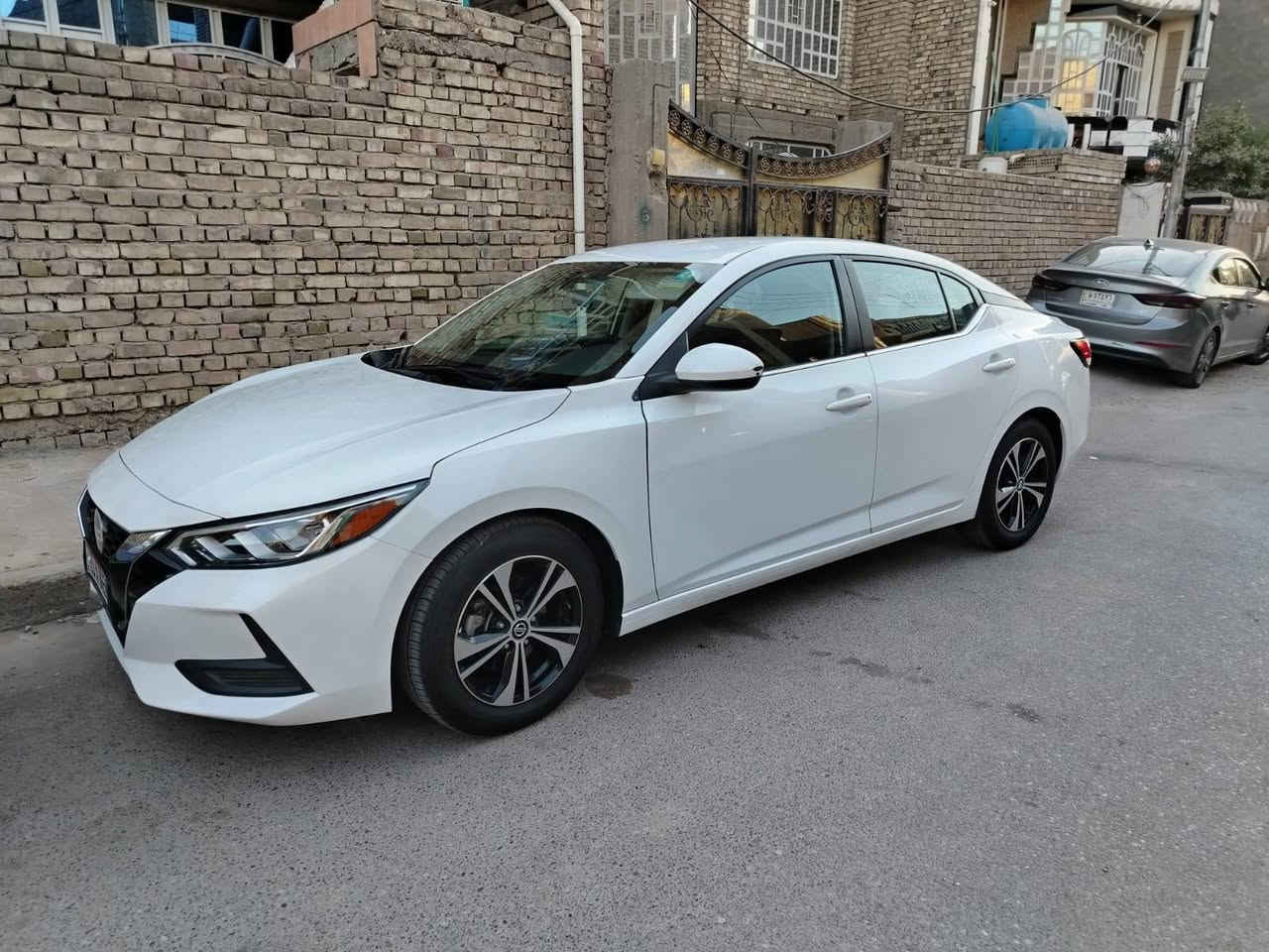 Nissan Sentra SV 2023

وارد أمريكي 🇺🇸

⚙️محرك 4 سلندر 2.0L

مواصفات SV 
▫️شاشة تدعم Apple CarPlay, Android Auto 
▫️نظام فرملة طوارئ تلقائية 
▫️نظام تنبيه حركة المرور الخلفية 
▫️نظام تحذير مغادرة المسار
▫️كاميرا خلفية 

مرقم ديالى 
مكان السيارة بغداد البنوك 

ماشية 38 ألف 

السعر 14.500💲 

للإستفسار 
*********** إتصال أو واتساب 
السعر 14.500💲
