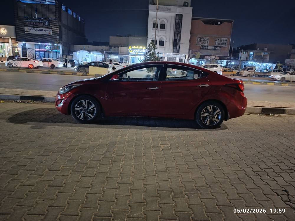 الانتره 2016 خليجي رقم نجف انكليزي مدور ثاني يوم فول مواصفات ماعده البصمه ومحرك 1600 سياره بيه جاملغ والباب صبغ وجاملغ مبدل كدام والسونار موجود كير محرك تبريد ثلج حداديه 70% تايرات جديد سعرها 100 وبيه مجال قليل واي استفسار اتصل ***********
مكان سياره نجف حي الامير النجف, العراق
