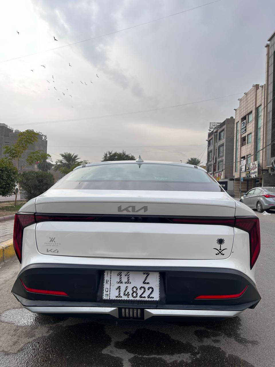 السلام عليكم
كي فور 2025
وارد امريكي
Kia k4
فول مواصفات عدا فتحة 
.تشغيل عن بعد  اشاير بلمري رادارات
.اشارة ترحيب 
.سايد بريك كهربائي
.رادار جانبي وامامي 
.مازدات led لد ثلاث عدسات
.قيادة ذاتية 
.تحديد مسار
.شاشة متصلة 
.اضوية داخلية لمس
.تحكم كامل عن طريق الشاشة 
. دشبول بيانو 
مكينه 2000 دوش 
الحادث: موضح بالصور فقط بنيد بدون ايرباك 
السعر :184 مجال حك الجيه
مرقم كامل بسمي السياره 
*********** بغداد شارع فلسطين
