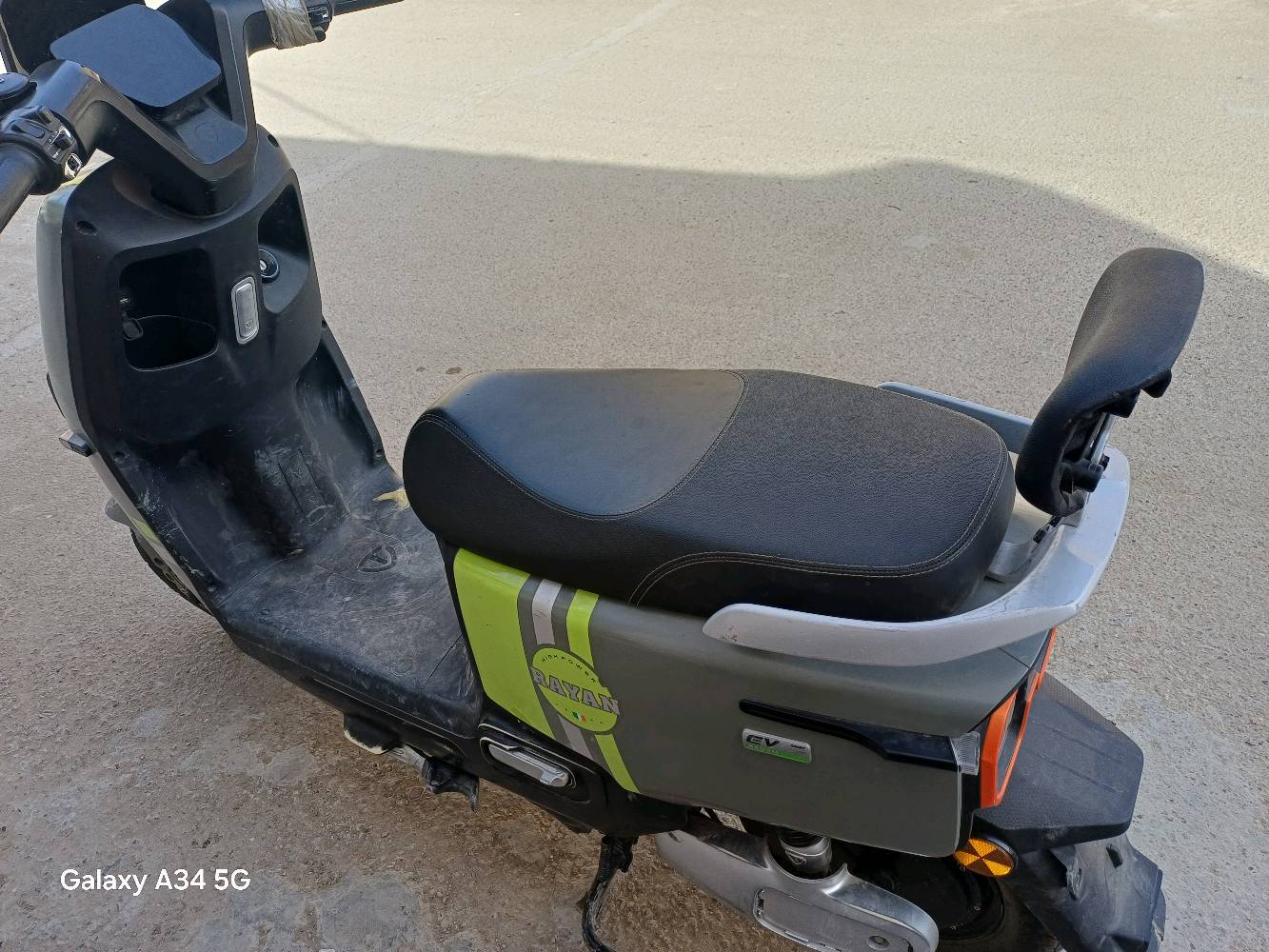 الزعفرانيه قرب ساحة ابو فريد رقم الهاتف ***********