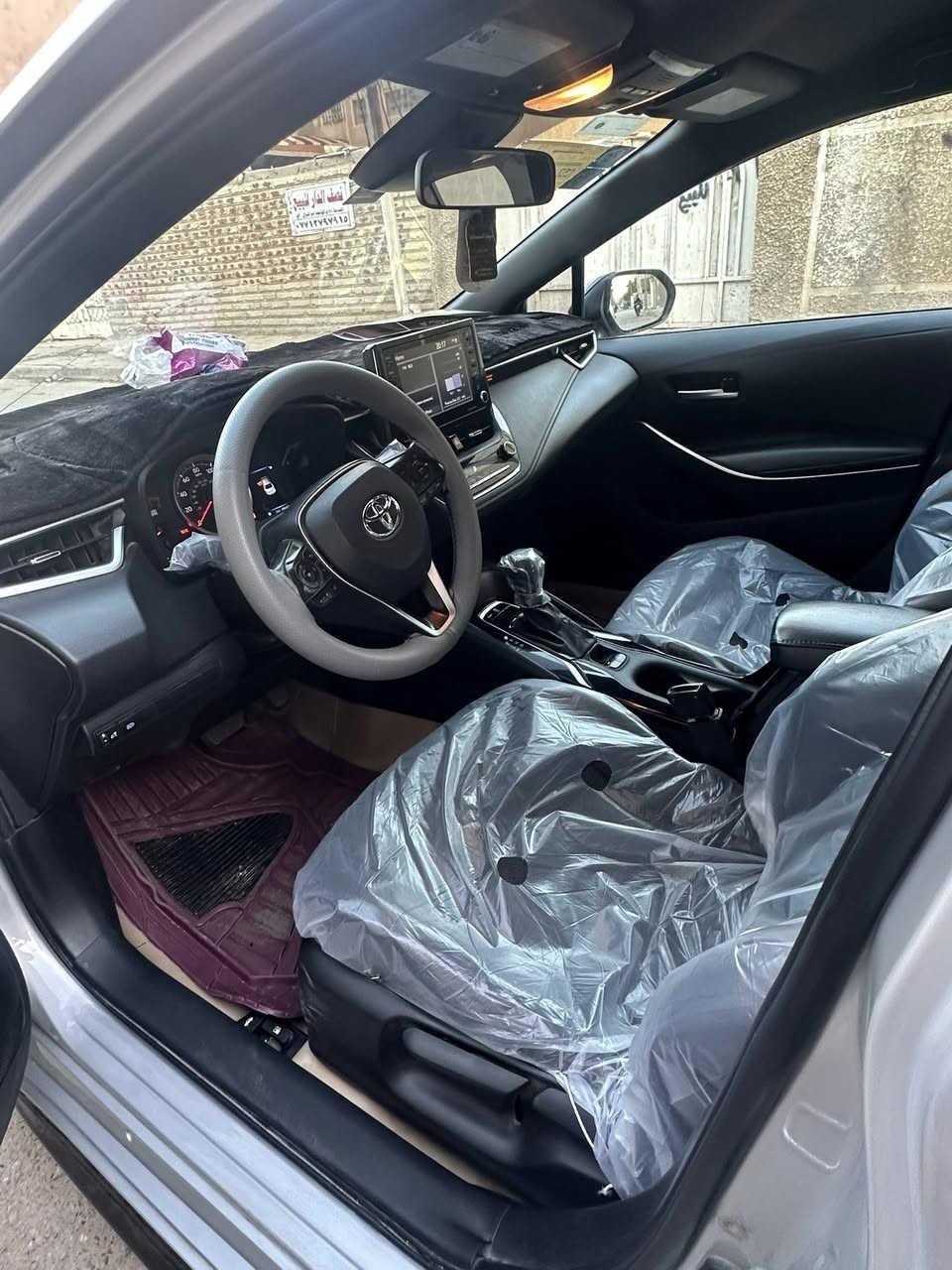 من رخصت الادمن
سلام عليكم كورلا 2022 ياباني اصلي .. وارد أمريكي حادثها بنيد امبدل  وجاملغات الماميه بيهن بارد بدون دواخل  صور الحادث مرفق بل منشور .. 
كير ومكينه خير من الله ما مفتوحات .. تبريد ثلج  .. ماشيه 89 الف ميل
فئه SE موصفاته معروفه
راداد توقف
اوتو هولد 
فول تحكم ستيرن 
شفتات بالستيرن 
هاند بريك كهربائي 
شاشة ابل كار + كامرة 
لد امامي مع زنون بلادي 
شاشة اعطال .. 
رقم بغداد بسمي تحويل مباشر .. السعر 135 وبيها مجال .. مكاني بغداد منطقه الحبيبيه .. ***********
