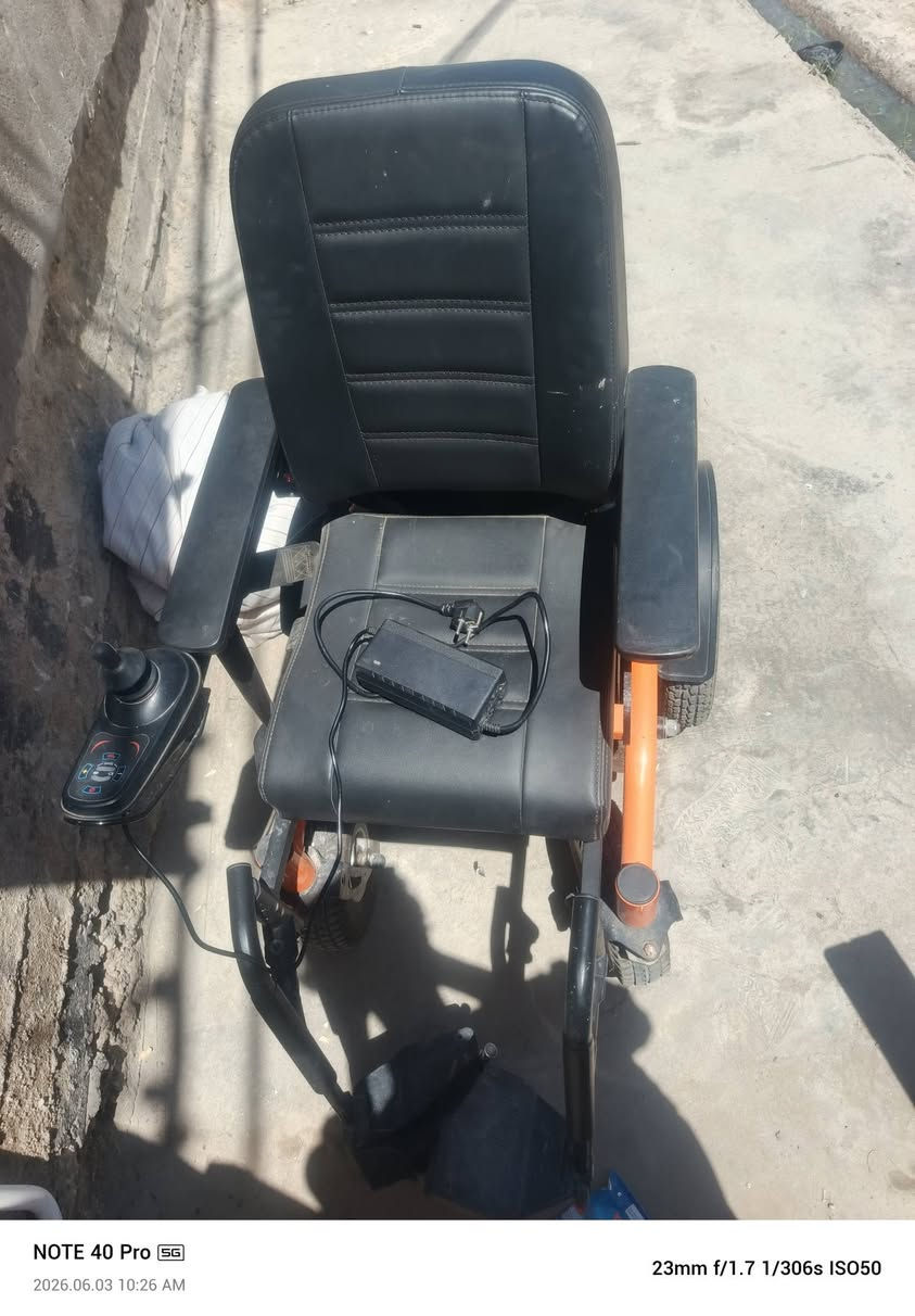 ثنين عرباين للبيع شحن سعرها 250 وبيها مجال والعاديه 150 ✓ ***********
