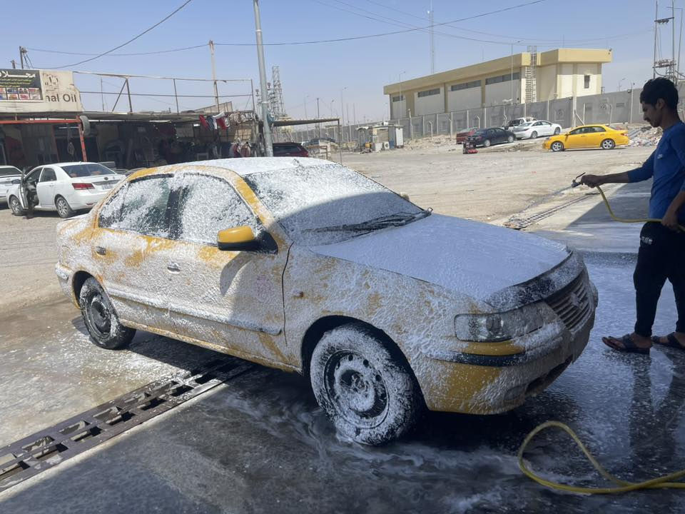 سمند 2011
كير محرك نضيفات تبريد شغال 
سنوية 29

ما عليه غرامات 
شوط التحويل 
مشروع وطني گير عادي سياره مرتبة مال جني 
ب33 وبيه مجال للشراي 
***********
