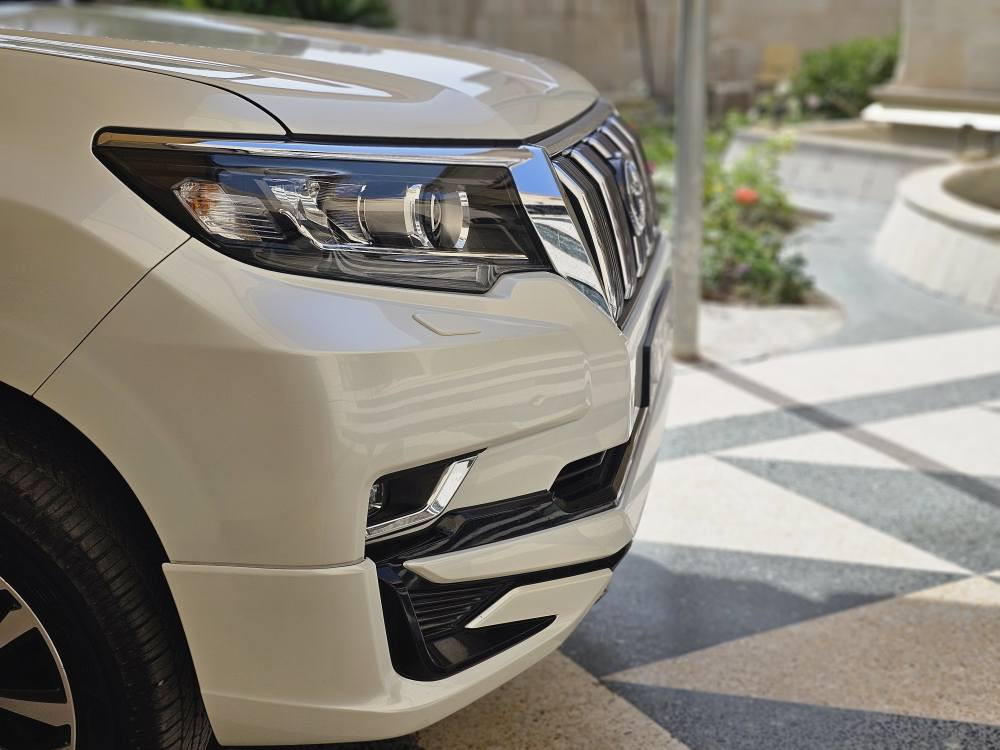 برادو ٢٠٢٣ ،vx, باب ثاني، ضمان ساز 
ماشية ٤٤ الف كيلو فقط مكفولة من الصبغ والبارد والفتح والدبل كوت والحالوب فقط شخط بسيط مال خباثة بالجاملغ والباب الخلفية 
السعر ٤٩٥
الاتصال ***********
*********** بغداد, العراق
