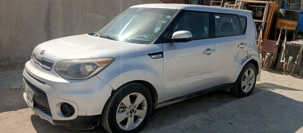 كيا صول موديل 17
بسعر مناسب 80 ورقة وبي مجال بسيط لشراي

سياره مكينه وكير وتبريد جديد 

حداديه جديده 

غرفته نضيفه 

جاهزه ماعايزه الف دينار

بسه طخه بداير موضحه بصور 

وحافه لجاملغ 

مكانه ديوانية 

***********
