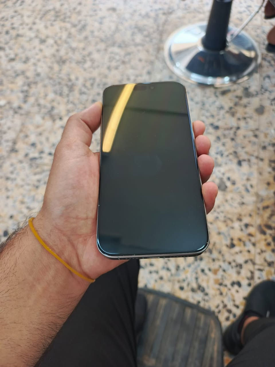 سلام عليكم15برو ماكس ما مبدل بي قطعه ذاكره 256  بطاريه 88  دبل 2خط.   فقط وكع جهاز صار بي نقطين ولكامره توقف لفيس ايدي صوج بل كامره ل ماميه تشتغل شويه وتنطفي كلولي تصليحه ب 50 الف. واني اريد ابيعه هيج جهاز.  600 وبي مجال ***********
