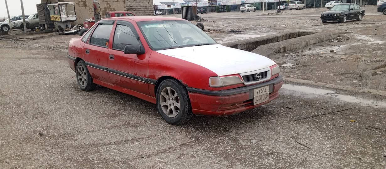 فيترا مؤديل 90مةكينة 18كيرو مةكينة بةشةرت سةنةوي بةسةر جوة تةحويل بةشةرت يةك وةرةقةش غةرامةي لةسةرة پاش معامةلة وةري بگرةوة سعر 35قغل قفل بي معامةلة ***********دارةتو أربيل, العراق
