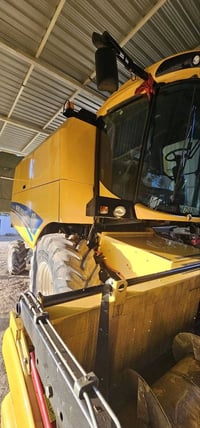 حاصوده  خمسه بلم للبيع موديل ٢٣ مشتغله ١٤٠٠ علا وضع لشركه ٠٧٧٦٧٠٣٣٣٢١