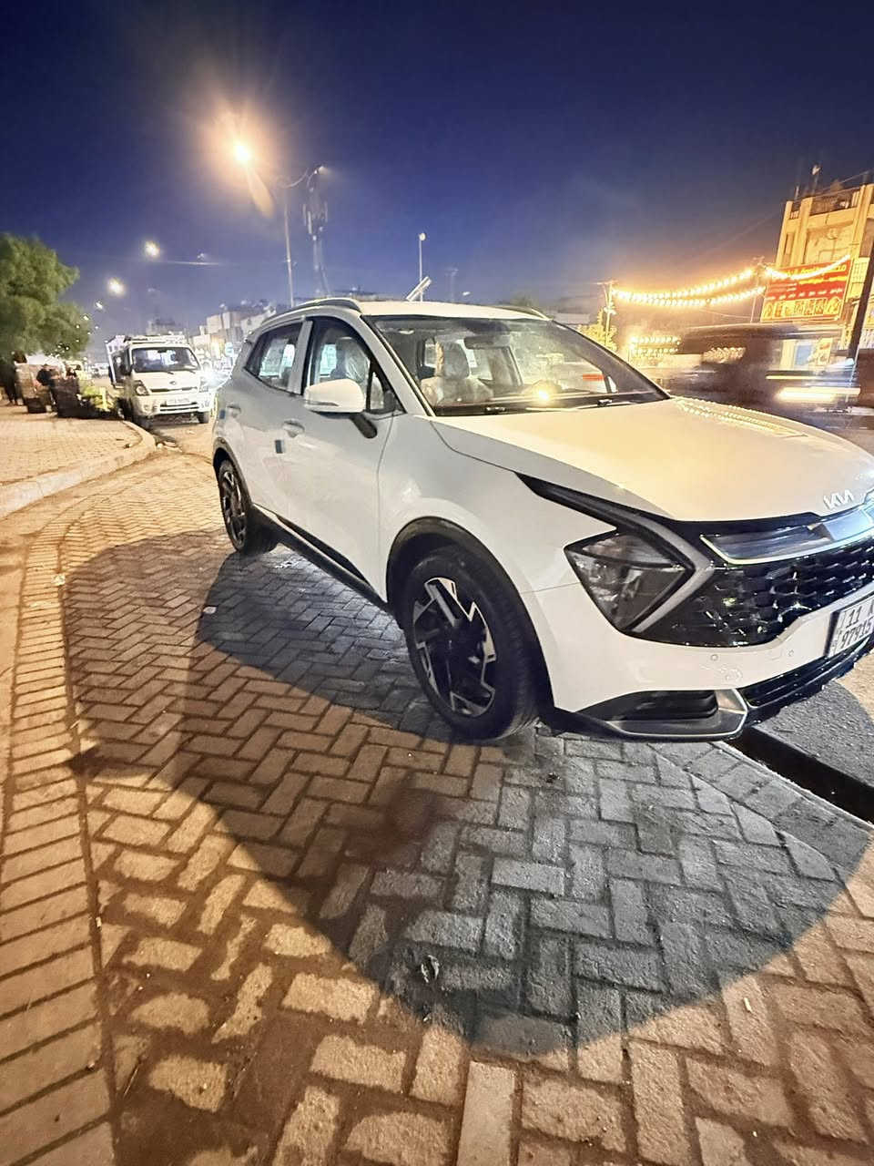 السلام عليكم سبورتج خليجي موديل 25
رقم بغداد 
فول عدا البانوراما 
موصفات 
بصمه 
جنطه كهرباء 
كراسي كهرباء 
دواخل بيجي 
نقطه عمياء 
شفتات استيرن 
كفرات الماعي 
تشغيل عن بعد 
ضمان 4 تبديلات دهن 
سياره زيرووووو 
ماشيه 1900 الف900 
سعر 247 
***********
