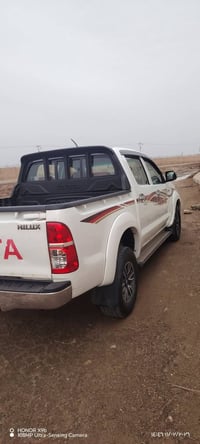 سياره البيع بيكم هيلوكس فورويل كازز موديل 2013الكشره كفاله عامه حداديه...