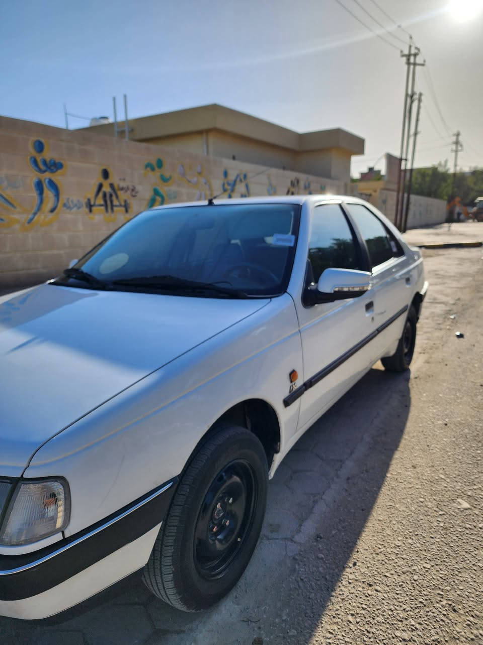 سلام عليكم
بيجو GLX 405 

موديل 2012

بدون حادث بدون صبغ سيارة بلادية 

فقط هلالات معمرة 

تدفئة تبريد ثلج 

كير محرك  مكفول 

حدادية صدر وخلفي جديد 

سيارة جديدة وجاهزه 

رقم بابل راعية بلنجف 

رقم انكليزي سنوية لل 29 

للسستفسار اتصل على الرقم 

***********
