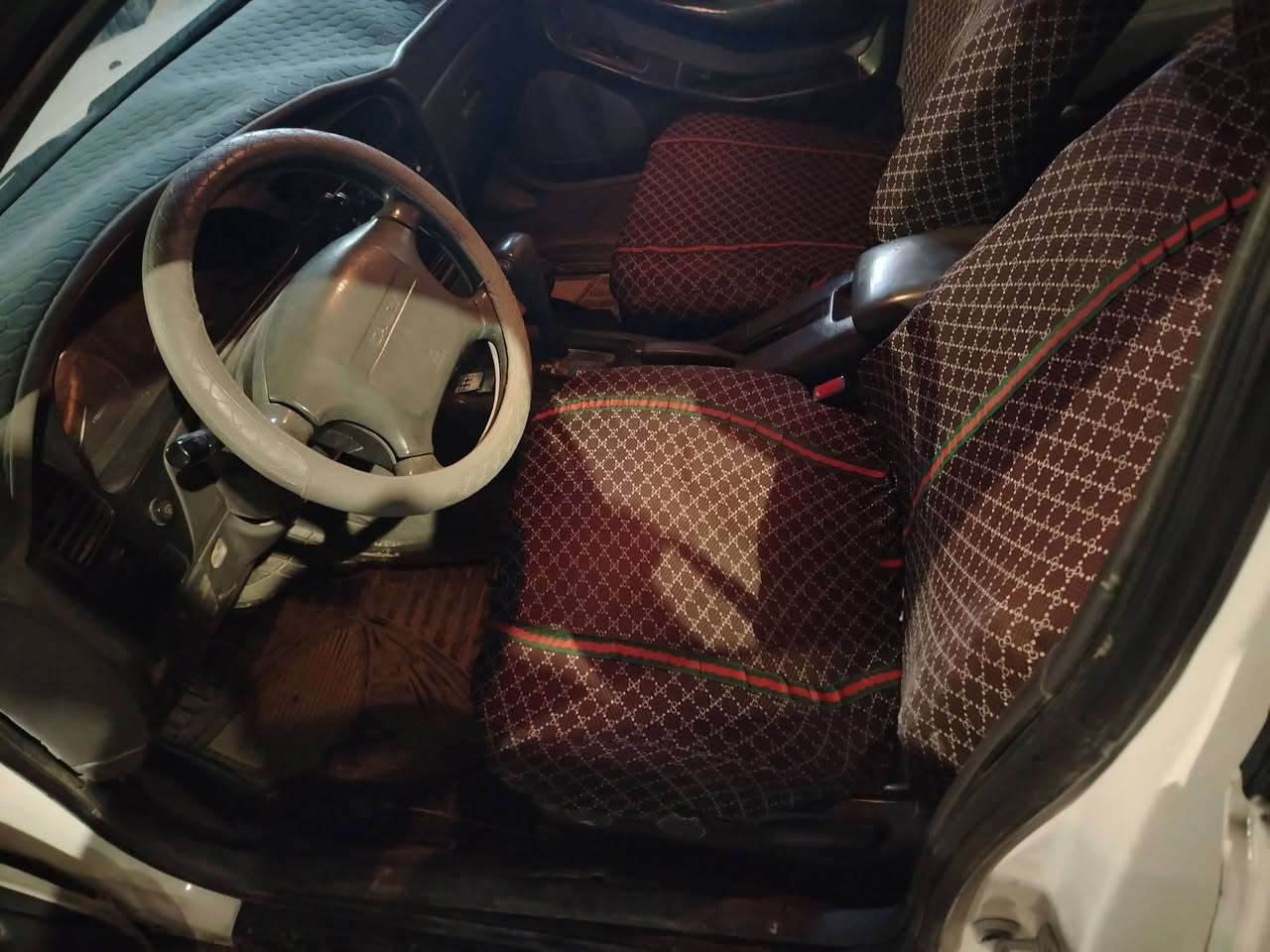 كامري البيع مكانه الكرمه السعر ٥١ (***********) (***********)
