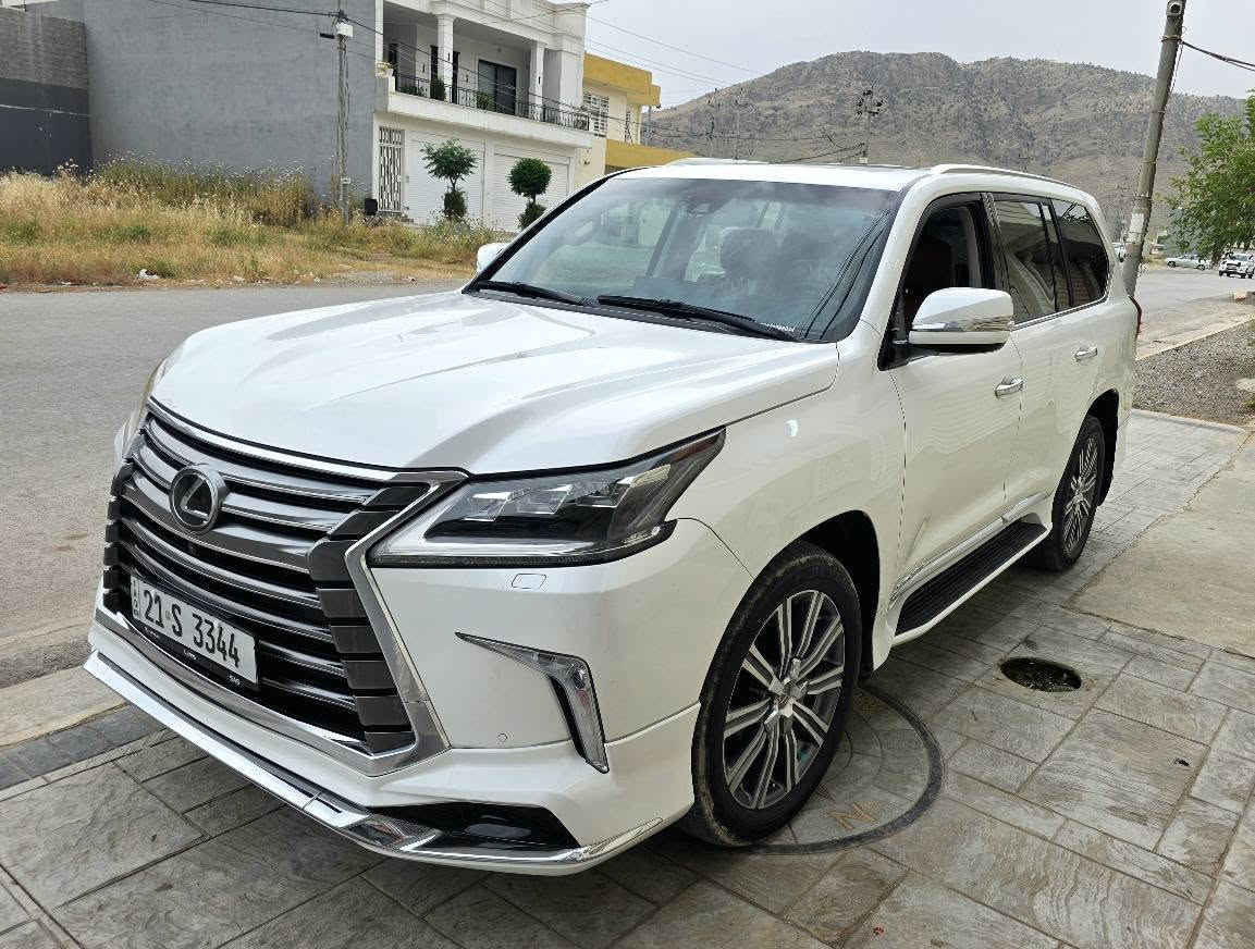 لكزز  LX570 SUPER SPORT Lexus
السعر ٥٤٨٠٠دولار و مجال
موديل 2016 صيانتها بشركة ساز
كفالة من الصبغ 
بها مكانين بارد موضح بالسونار
ماشية 148.000 كيلو
مواصفات اللكزز معروفة:
مكينة 5700
6 وضعيات قيادة
7 راكب
ثلاث قطع تبريد
تحكم فور ويل
نظام المساعدة في صعود ونزول المنحدرات
هاند بريك بصمة
داخل جلد مشمشي 
كراسي خزن ميموري 3 وضعيات 
تدفئة وتبريد كراسي 
ماوس
خمس كاميرات 360
ويالة نيكل
حساسات امامي خلفي
جكات تصعد وتنزل 
لايتات LED اوتو متفاعلة 
رادار 
مانع اصطدام
مري كهرباء وشفط
فتحة
داتا شو
ستيرن كهرباء
جنطة كهرباء
كراسي الصف الثالث كهرباء
بردات خلفية
٣ شاشات خلفية 
تحكم بالتبريد الخلفي منفصل 
وبعد بيها مواصفات متخلص
السيارة نظافتها جداً عالية
مكان السيارة السليمانية

رقم صاحب سيارة *********** السليمانية, العراق
