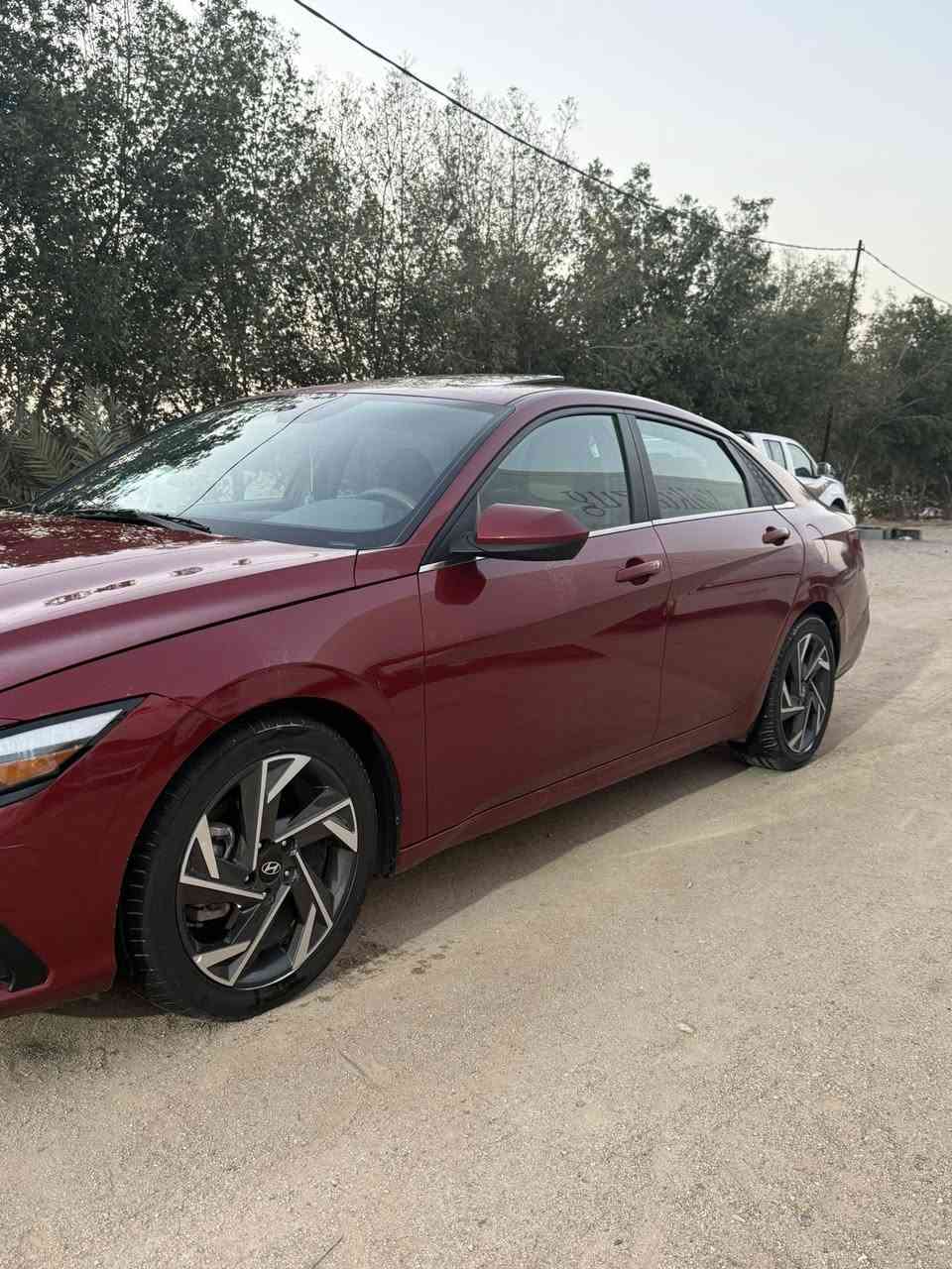 النترا 2024
حرّة – رقم بصرة
فول مواصفات:
كاميرات، حسّاس، رادار، فتحة سقف، تحكّم ستيرن
مكينة 2000 دوش
حادث: جاملغ خلفي خفيف جداً، والحادث بالمنشور
الباقي كفالة عامّة
 
مكاني البصره***********
