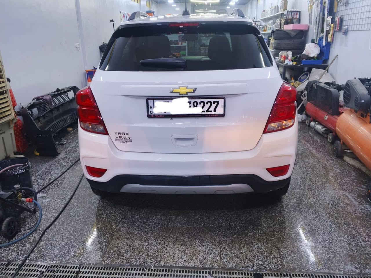 شوفر تراكس موديل 22 امريكي  بيع او مراوس حسب قناعه*********** سعر120$
ارقام سنويه انكليزي جدد
4بصمات
مكينه 1500تيربو
كير AT
كشن كهرباء 
تشغيل ذكي
كامره شاشه اصليه دواره 
حساسات 
مثبت سرعه 
بعد بيه مواصفات
