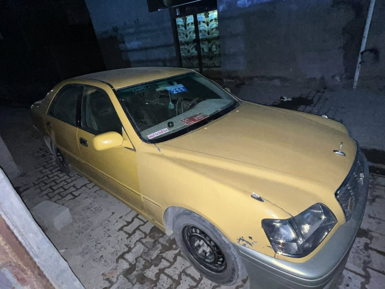 سلام عليكم ملكة لبيع مديل 2003 فول ما عدة لفتحة متفوع كمرك بسنت 2021 سيارك كير ومحرك فيفيتي  فيشة وبطل وشاصي وتخم تايرات جديد كهربايات جديدة سيارة اصل كرستالة سيارة كصة قمارة اربع دكم تبريد امامي خلفي ثلاجة كشنات كهرباية فول ما عدة لفتحة.  ***********تصل ودلل
