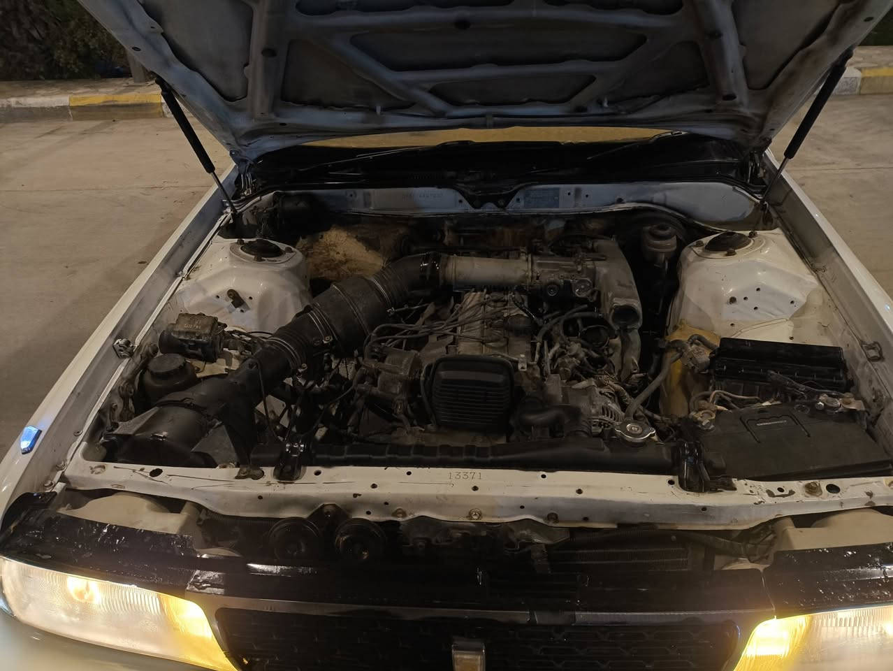 سلام عليكم شيزر لبيع مكينه وكير وحداده وكهرباء شرط السياره جاهزه مال جناي السياره احله من الصوره مكفوله من الكص ونغل والعيب الشرعي كله رقم ذي قار سنويه 29رعيه جاري شرط التحويل مشروع وطني مكان ذي قار حي اريدو السعر 42وبيه مجال بصيط انتصال على الرقم أو بيه وتساب ***********وبل خدمه
