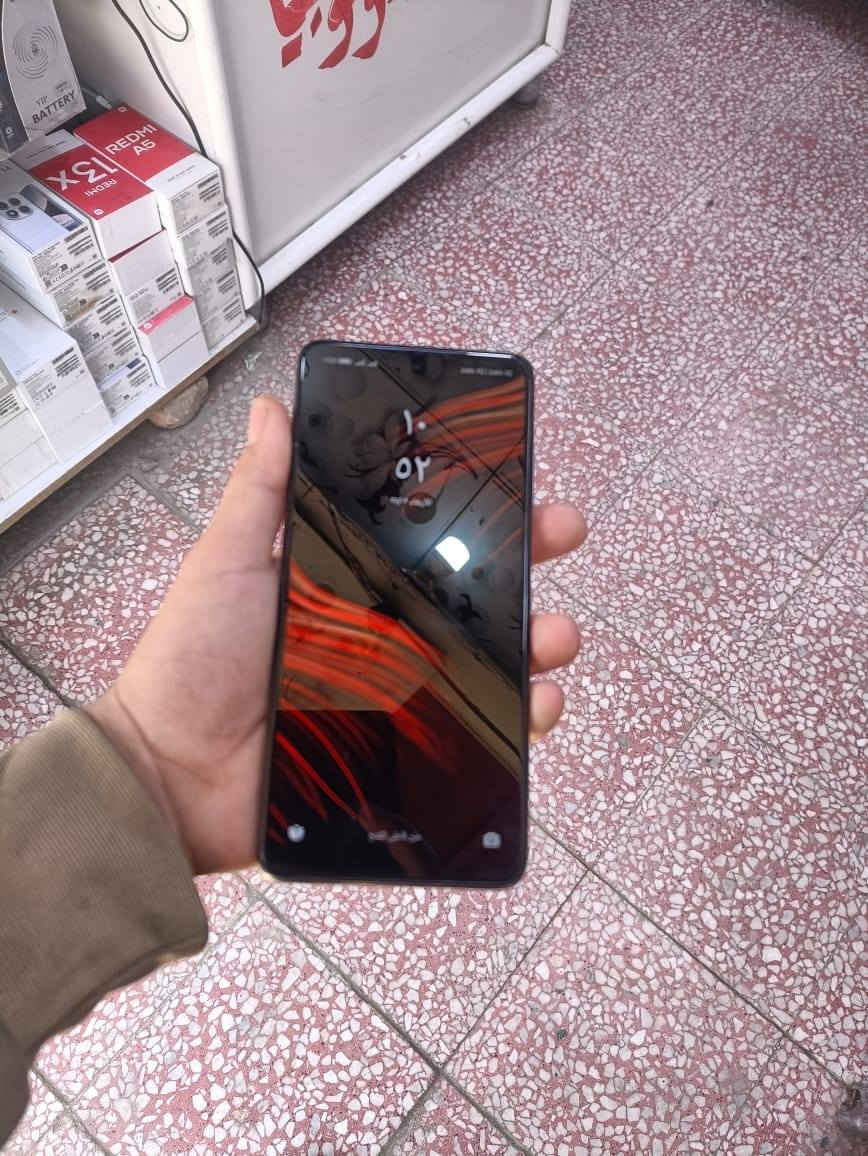 السلام عليكم
بوكو x3 برو
كفاله عامه مامفتوح بلادي عل فحص ومشروط من كلشي
ذاكره 256 عشوائيه 8+3 
بطاريه 5160 
الصوت ستريو
ببجي 60 فريم
مكاني ديوانيه مركز اتصال عل ***********
السعر125
