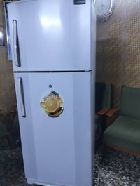 ثلاجه نضيفه • حجم كبير • تجميد فول