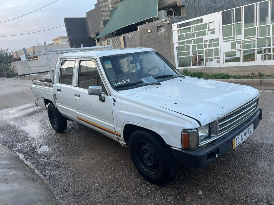 للبيع موديل ٨٥
رقم بغداد 
سنويه باسمي 
هزة جديدة 
مابيها اي نقص السيارة خير من الله 
***********
