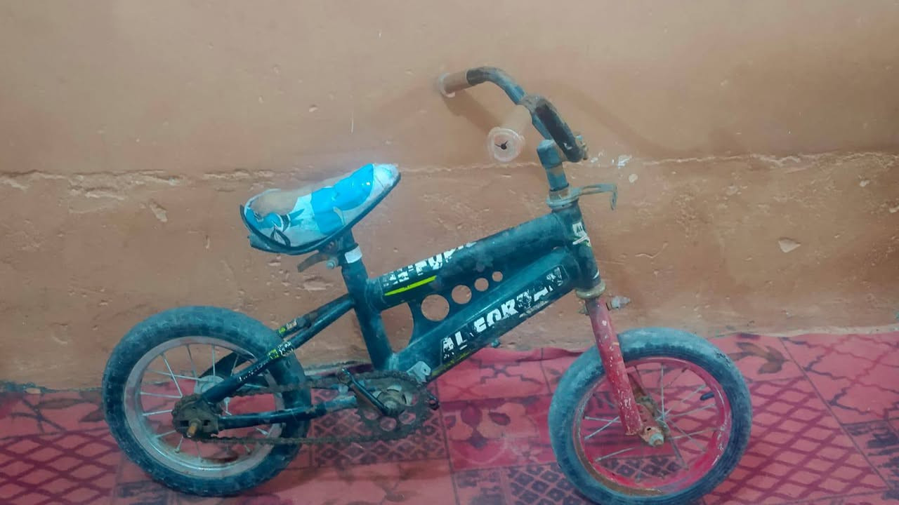 بايسكلات ثنين للبيع
30 وبيهن مجال


**إذا كنت صاحب هذا الإعلان وتريد حذفه لأي سبب، رجاءا أرسل رسالة إلى الدعم الفني**