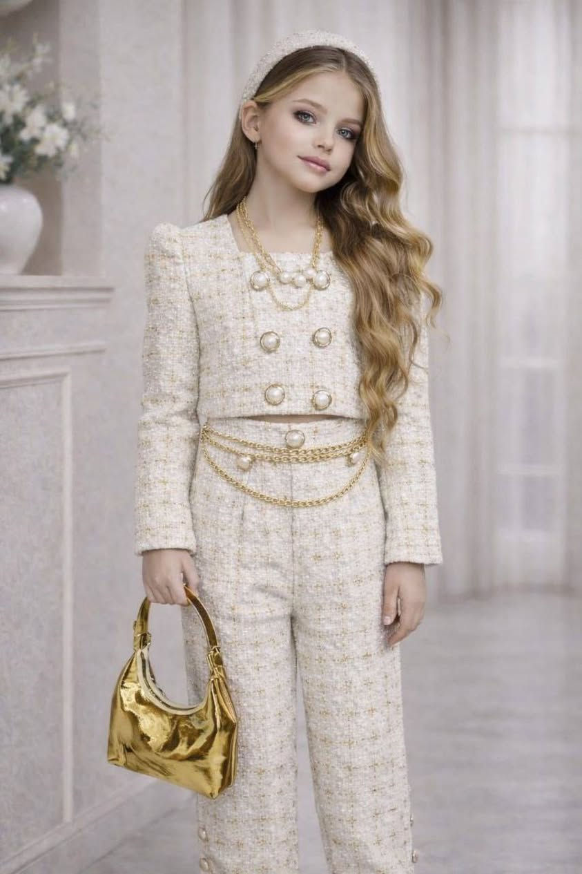 *New model 2026 season*
6 pcs - 4 colors

jacket- trousers-
crown-belt-bag-necklace

Ages 6.7/7.8/8.9/9.10/10.11/11.12/13.14

 *Wholesale 37 $*
*READY/HAZIR*
*HEMEN TESLİM MAĞAZADA*

https://wa.me/message/T5K7I6UFQ4H6N1

https://t.me/mode_turke


**إذا كنت صاحب هذا الإعلان وتريد حذفه لأي سبب، رجاءا أرسل رسالة إلى الدعم الفني**