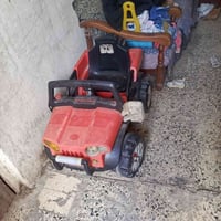 سيارة أطفال • للبيع