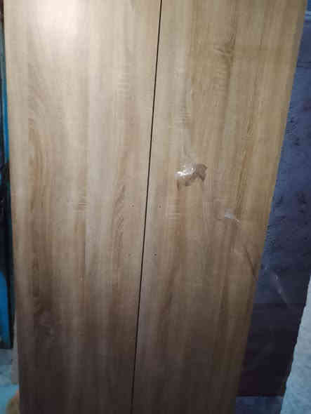 تتوفر كناتير خشب mdf واحد باب واثنين باب 
للتواصل والاستفسار واتساب الصفحة ***********
