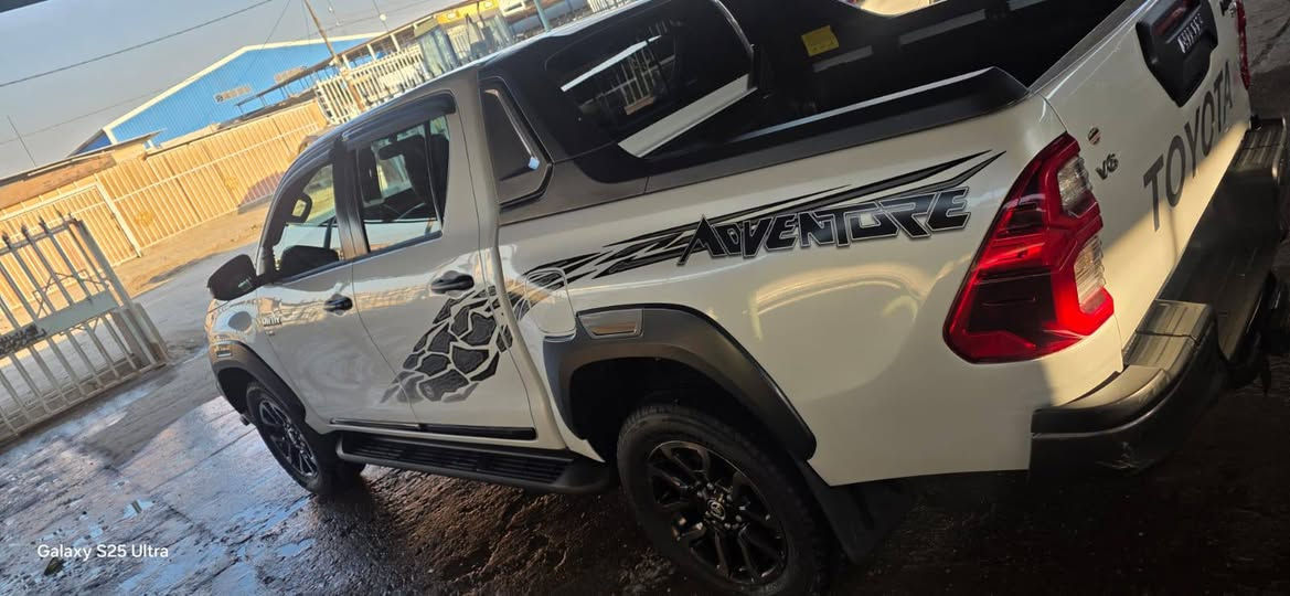 سلام عليكم
بيك اب للبيع 
6سلندر 
ا د فنجر 
موديل 2023
كويتي
ماشيه 83الف
رقم أربيل بسمنا
ام المنفاخ 
اربع كاميرات 
حساس امامي خلفي 
فتح تبديل كفاله عامه
بيها شخوط ومكحله 
السونار مرفق مع الصور 
السعر 380
بيها مجال للشراي 
***********
المكان الديوانية
