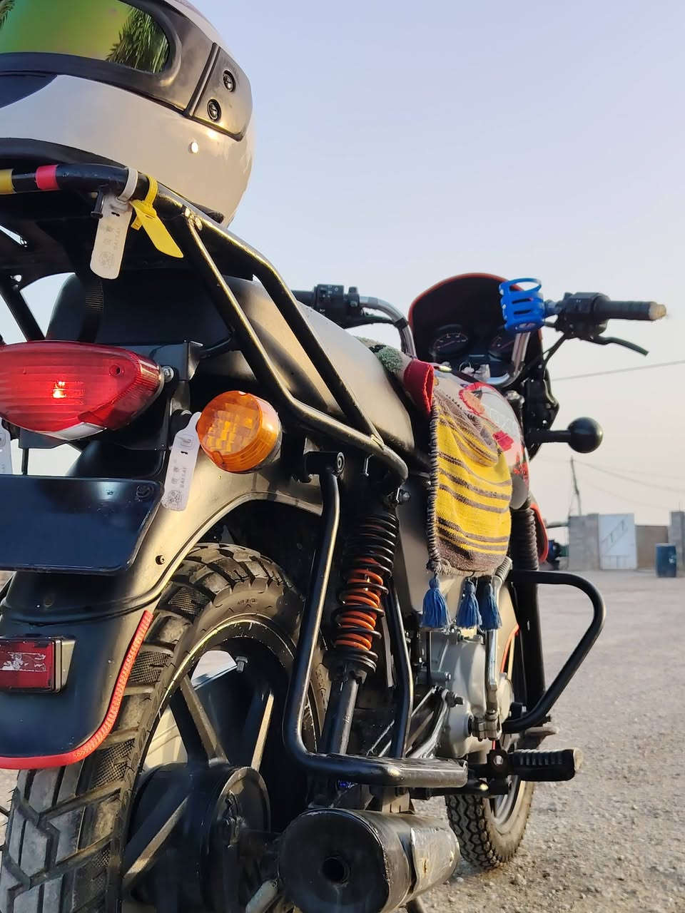 يالله السلام عليكم  للبيع بوكسر 22اصولي
بوكسر 2022 محرك مكفول
كهربائيات كله شقاله سلف هندر باتري جديد
تخم تاير بلجيس
شلعه ومعدل تشك الكاع 
دراجه تخبل 
مكاني بابل الحمزه الغربي الغزالي 
سعر #مليون وبيها مجال حق الجيه 
وين جنايت البوكسر *****
اتصل وتدلل#***********
