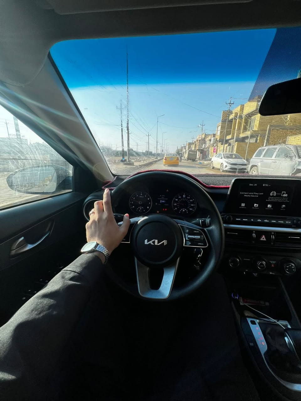 السلام عليكم 
فورتي مديل 2021 ضرر جاملغ وسونارة موجود سياره مكينة 2000 دوش ما مفتوحة سياره جديده وما نفقصة شي جاهزه السياره معوقين وكاله ثاني يوم ماشيه 76 الف ***********: /***********
