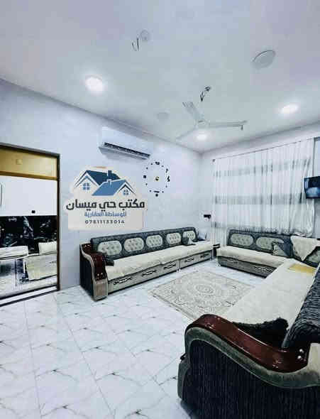 للبيع بيت مطلوب للمصرف 140 متر مربع 10x14 طابق و نص 2021 صب كونكريت درجه اولى  على ساحة بداية حي ميسان قطاع 14 يحتوي الطابق الاول غرفة و صالة و مطبخ و استقبال و صحيات داخلية و خارجية و الطابق الثاني غرفة و صالة و صحيات السعر 145 نقد و بي مجال و 100 مطلوب للمصرف 
لاستفسار اتصل ***********
