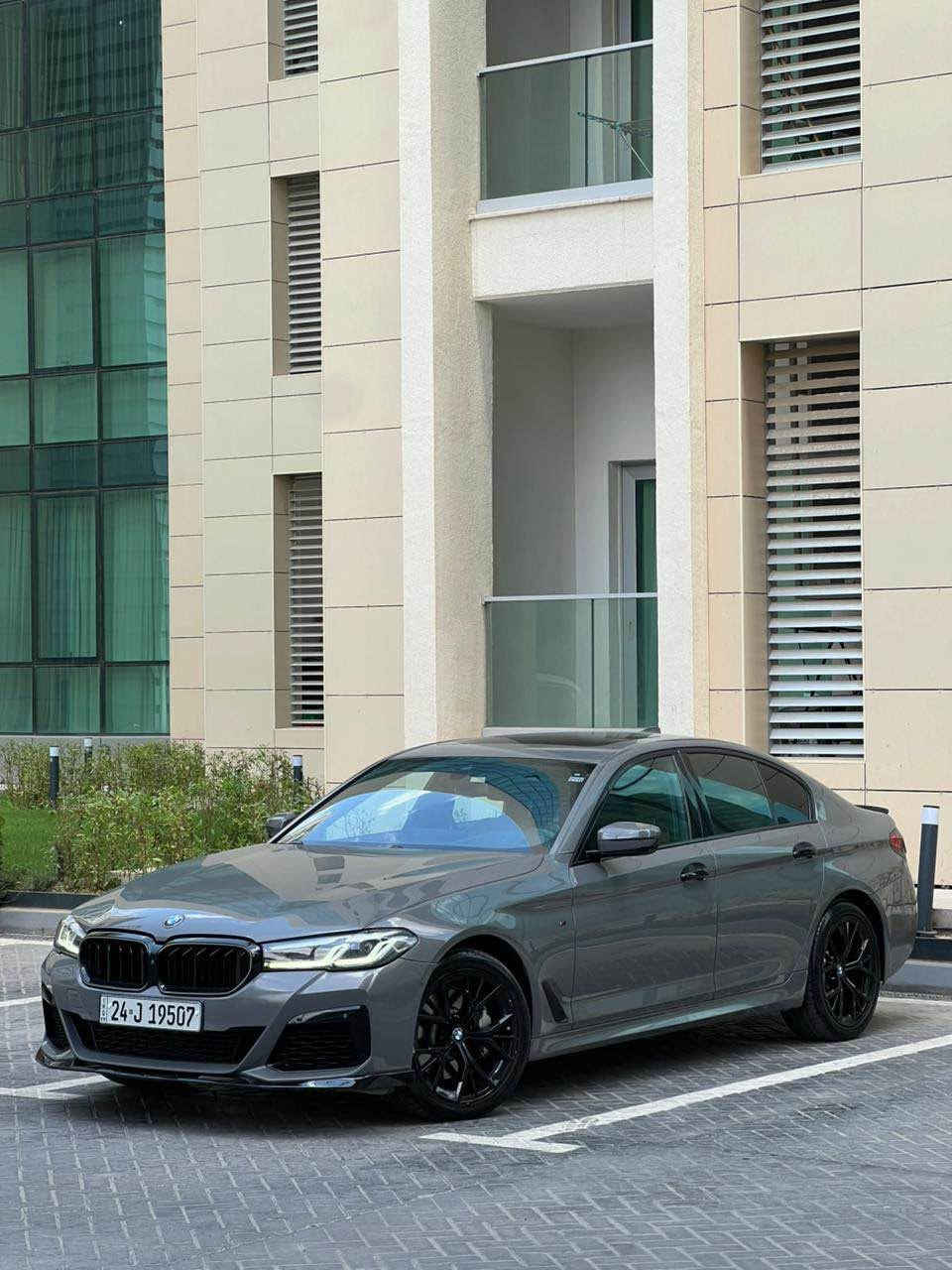 سيارة BMW530 موديل2021 كلين بدون دعم بدون صبغ فيها فقط اصبع واحد تعديل مو شبر اصبع فقط 
فول مواصفات داتا شو
السعر310 ورقة و بيها مجال بسيط دهوك, العراق


**إذا كنت صاحب هذا الإعلان وتريد حذفه لأي سبب، رجاءا أرسل رسالة إلى الدعم الفني**